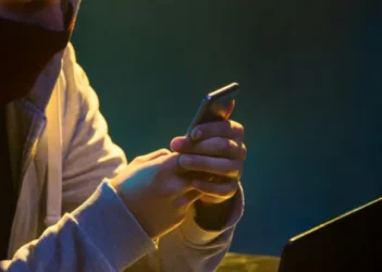 Потерял 380 000 рублей на ЦифраБрокер